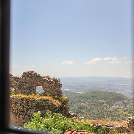 فندق The House Of Dollma , Inside Kruja Castle المظهر الخارجي الصورة