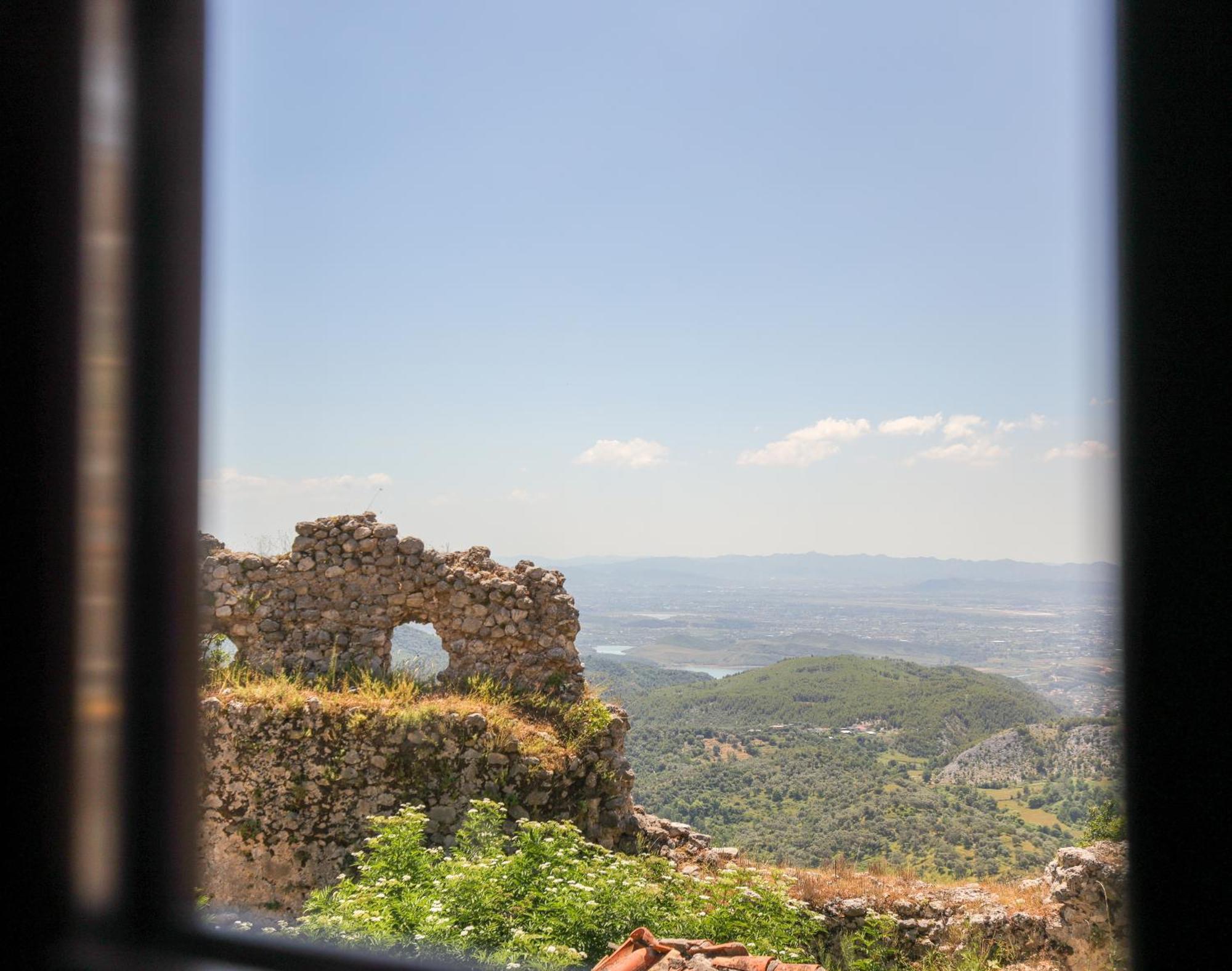 فندق The House Of Dollma , Inside Kruja Castle المظهر الخارجي الصورة