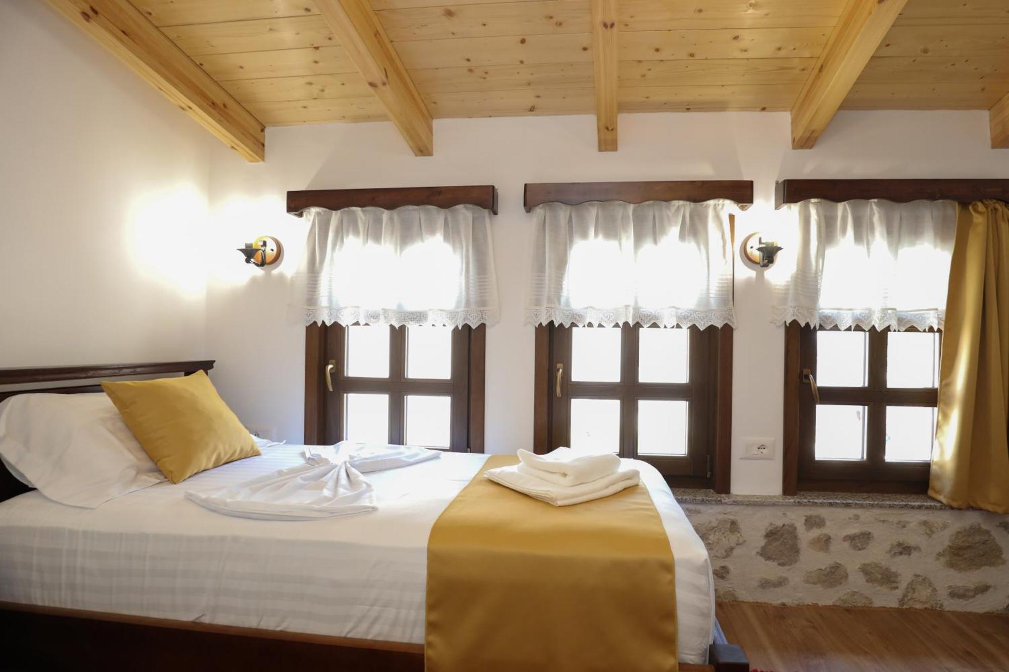 فندق The House Of Dollma , Inside Kruja Castle المظهر الخارجي الصورة